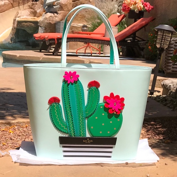 kate spade Handbags - Kate Spade Cactus in bloom Leather Tote
